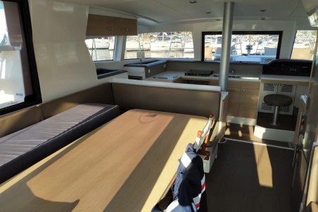 Catana Group Bali 4.1 - 4 + 1 cab. Testa