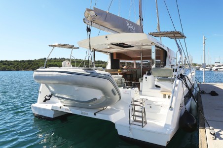 Catana Group Bali Catsmart - 4 + 1 cab. Arpina