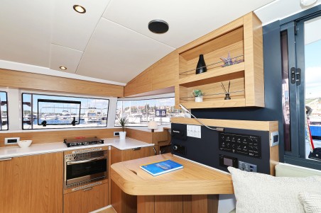 Catana Group Bali Catsmart - 4 + 1 cab. Arpina