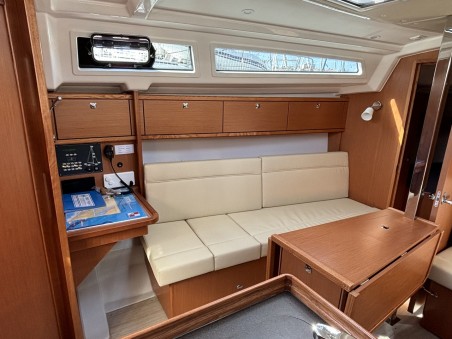Bavaria Yachtbau Bavaria Cruiser 34 - 2 cab. 3 Lune