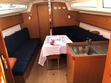 Bavaria Yachtbau Bavaria Cruiser 34 - 2 cab. Viktoria