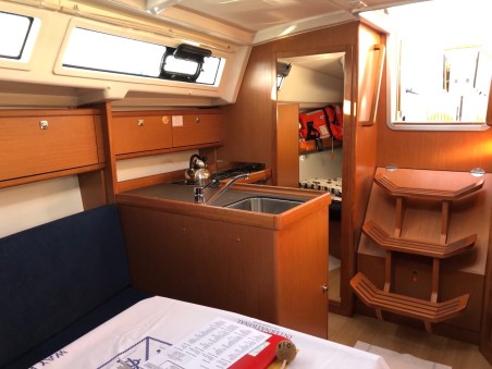 Bavaria Yachtbau Bavaria Cruiser 34 - 2 cab. Viktoria