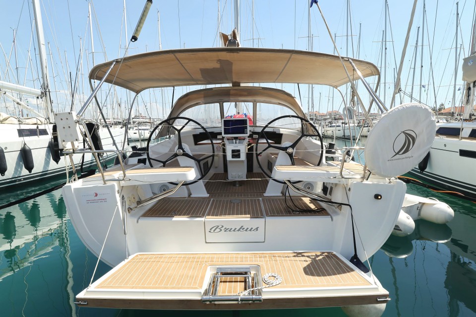 Hanse Yachts Hanse 388 Brukus