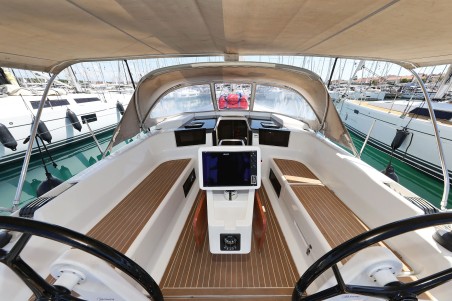 Hanse Yachts Hanse 388 Brukus