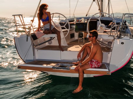 Hanse Yachts Hanse 388 Sunny Day