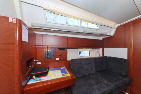 Hanse Yachts Hanse 388 Whisper