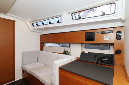 Hanse Yachts Hanse 410 Bela