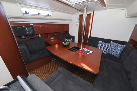 Hanse Yachts Hanse 415 take a break