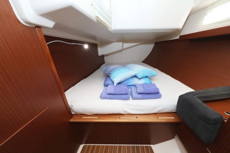 Hanse Yachts Hanse 415 take a break