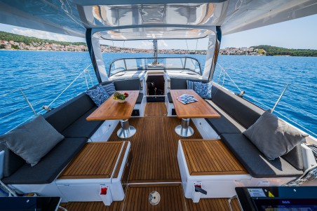 Hanse Yachts Hanse 510 - 4 + 1 cab. Darling - OW