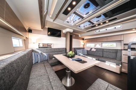 Hanse Yachts Hanse 588 - 5 + 1 cab. Hot Stuff