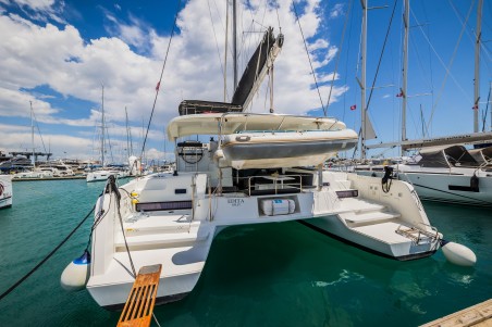 Lagoon-Bénéteau Lagoon 42 - 4 + 2 cab. Edita
