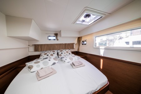 Lagoon-Bénéteau Lagoon 42 - 4 + 2 cab. Edita