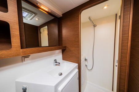 Lagoon-Bénéteau Lagoon 42 - 4 + 2 cab. Edita