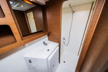 Lagoon-Bénéteau Lagoon 42 - 4 + 2 cab. Edita