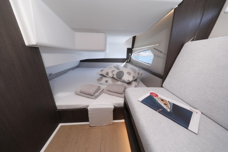 Sealine Sealine C335V Stormi