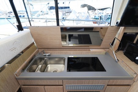 Sealine Sealine C390 Tireless