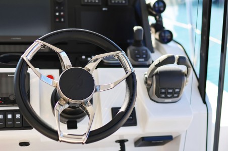 Sealine Sealine C390 Tireless