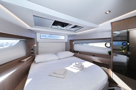 Sealine Sealine C390 Tireless