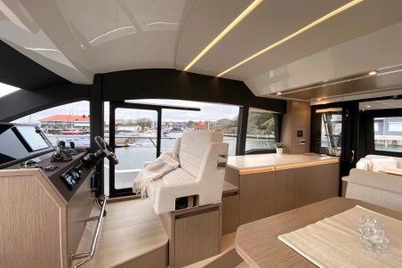 Sealine F430 | Yacht Charter Croatia | Travelboat