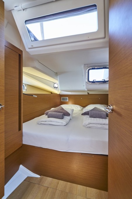 Jeanneau Sun Odyssey 440 | Czarter jachtu Chorwacja | Travelboat