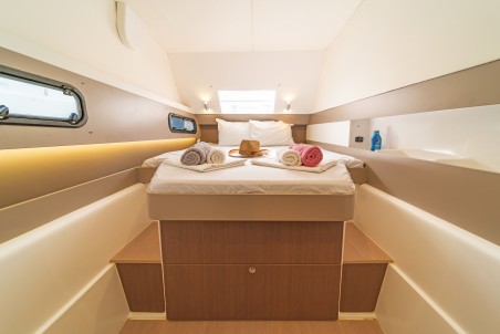 Catana Group Bali 4.1 - 4 + 2 cab. Crystal Waters