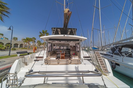 Catana Group Bali 4.1 - 4 + 2 cab. Crystal Waters