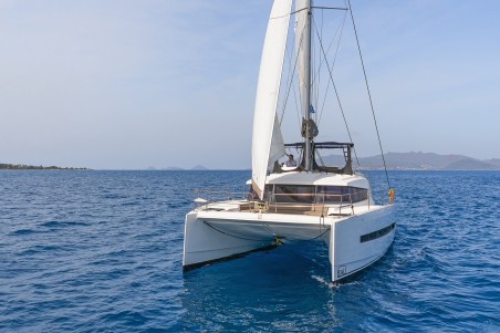 Catana Group Bali 4.1 - 4 + 2 cab. Crystal Waters