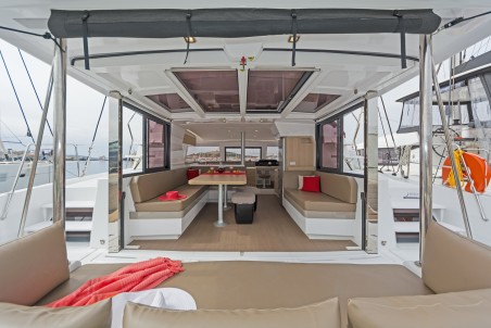 Catana Group Bali 4.1 - 4 + 2 cab. E.S.