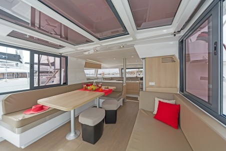 Catana Group Bali 4.1 - 4 + 2 cab. E.S.