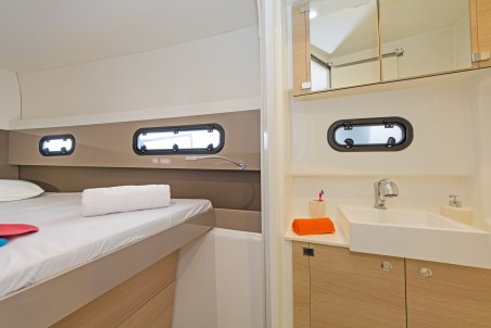 Catana Group Bali 4.1 - 4 + 2 cab. E.S.