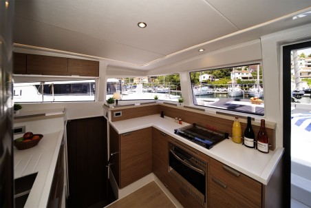 Catana Group Bali 4.2 - 4 + 1 cab. First Feeling