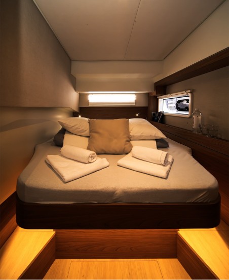 Catana Group Bali 4.2 - 4 + 1 cab. First Feeling