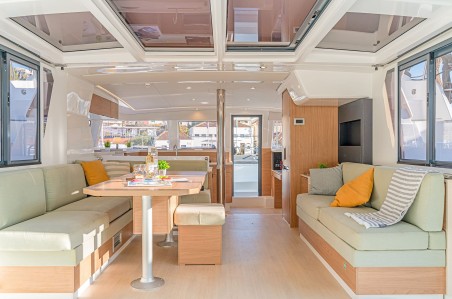 Catana Group Bali 4.2 - 4 + 1 cab. First Spark