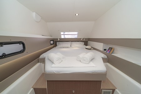Catana Group Bali 4.3 - 4 + 2 cab. Annita