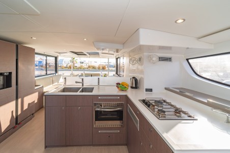 Catana Group Bali 4.6 - 5 + 2 cab. Rafaela