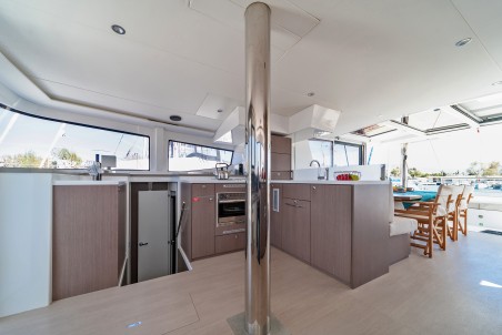 Catana Group Bali 4.8 - 6 cab. About Time