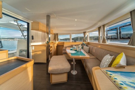 Lagoon-Bénéteau Lagoon 42 - 4 + 2 cab. Leggiero