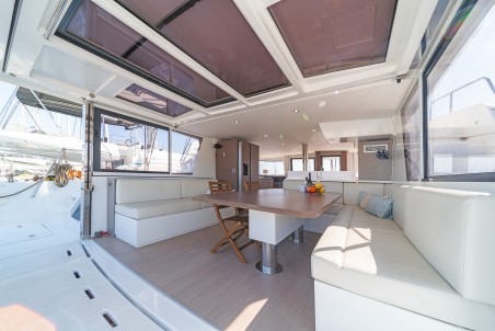 Catana Group Bali 4.8 - 6 cab. Laguana