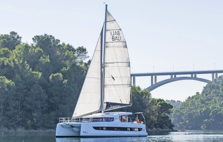 Catana Group Bali Catsmart - 4 + 2 cab. First Flirt