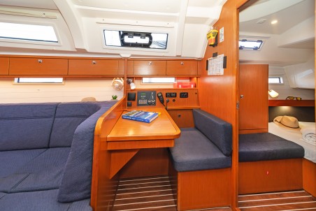Bavaria Yachtbau Bavaria Cruiser 41 - 3 cab. Forkys