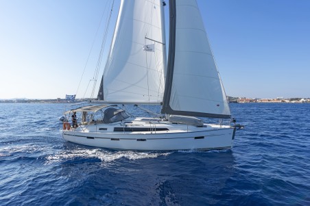 Bavaria Yachtbau Bavaria Cruiser 41 - 3 cab. Forkys