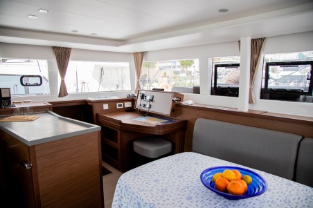 Lagoon-Bénéteau Lagoon 450 F - 4 + 2 cab. Anja