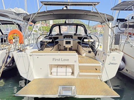 Dufour Yachts Dufour 430 First Love