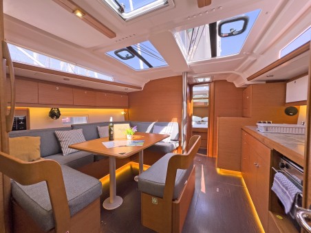 Dufour Yachts Dufour 430 First Love