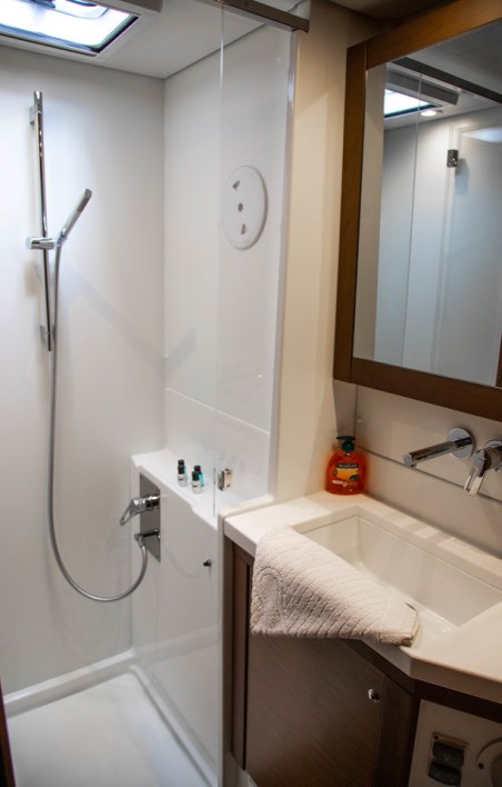 Lagoon-Bénéteau Lagoon 450 F - 4 + 2 cab. Anja