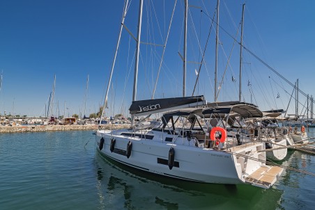 Dufour Yachts Dufour 470 - 5 cab. Edelweiss