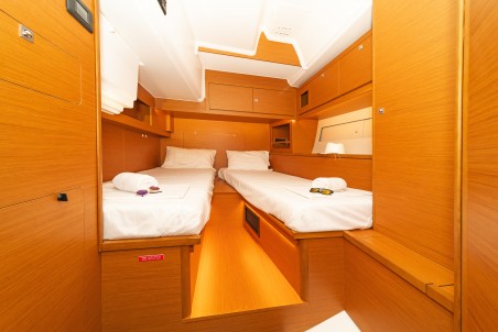 Dufour Yachts Dufour 530 - 3 + 1 cab. Dimpa