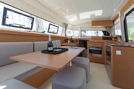 Excess Excess 11 - 4 + 1 + 1 cab. Little Blue Ocean