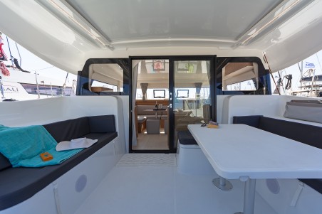 Excess Excess 11 - 4 + 1 + 1 cab. Little Blue Ocean